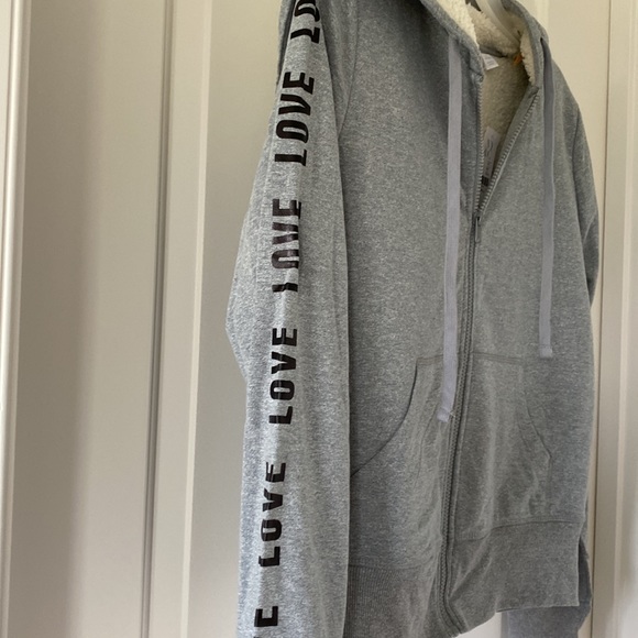 Hooded jacket - Picture 2 of 4